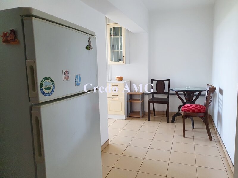 Unirii, Mircea Voda, BCR, inchiriere apartament 2 camere, decomandat